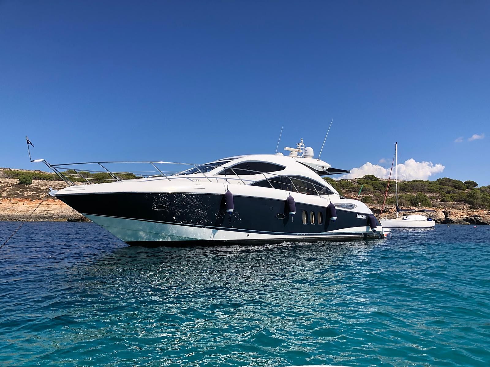 Yacht de luxe à Malte
